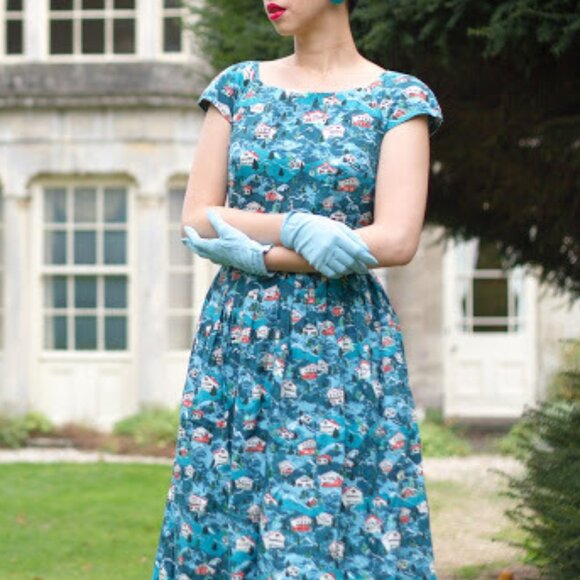 Modcloth Emily and Fin Swiss Chalets Dress - Picture 4 of 16